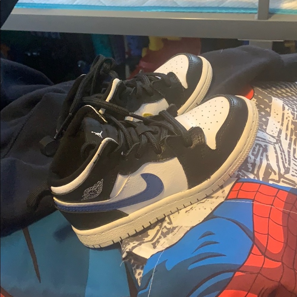 1s - Picture 2 of 4